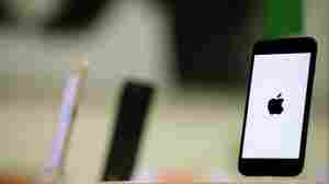 Episode 596: Hacking The iPhone For Fun, Profit, And Maybe Espionage