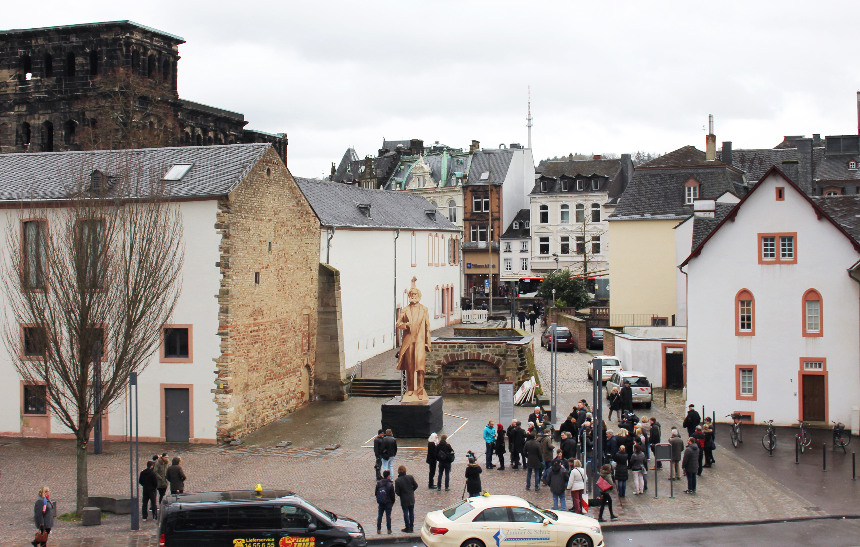 A model of a Karl Marx statue was briefly on display in central Trier earlier this month. (City of Trier Press Office)