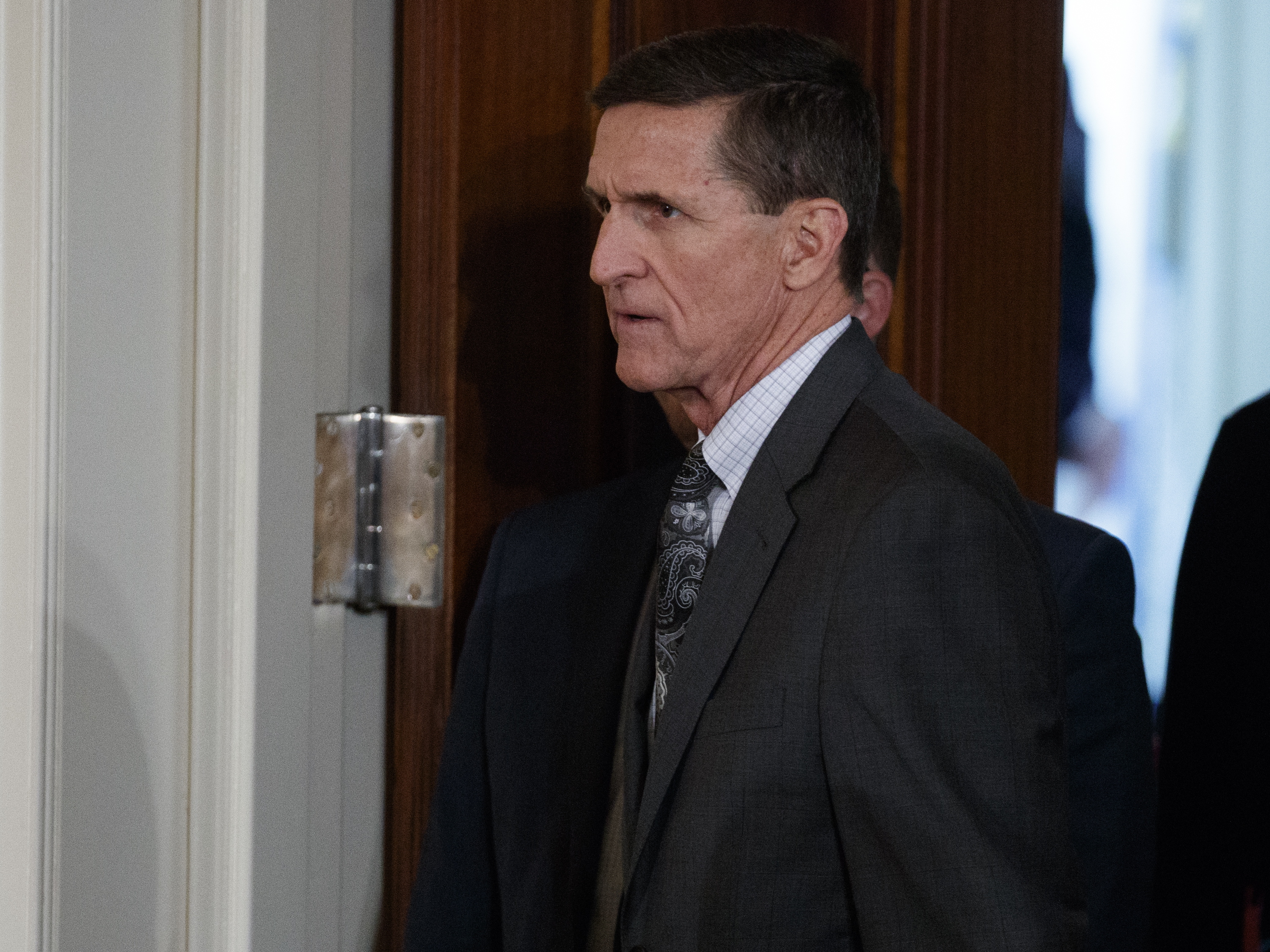 Flynn immunity offer hangs over Russia investigators Flynn immunity offer hangs over Russia investigators