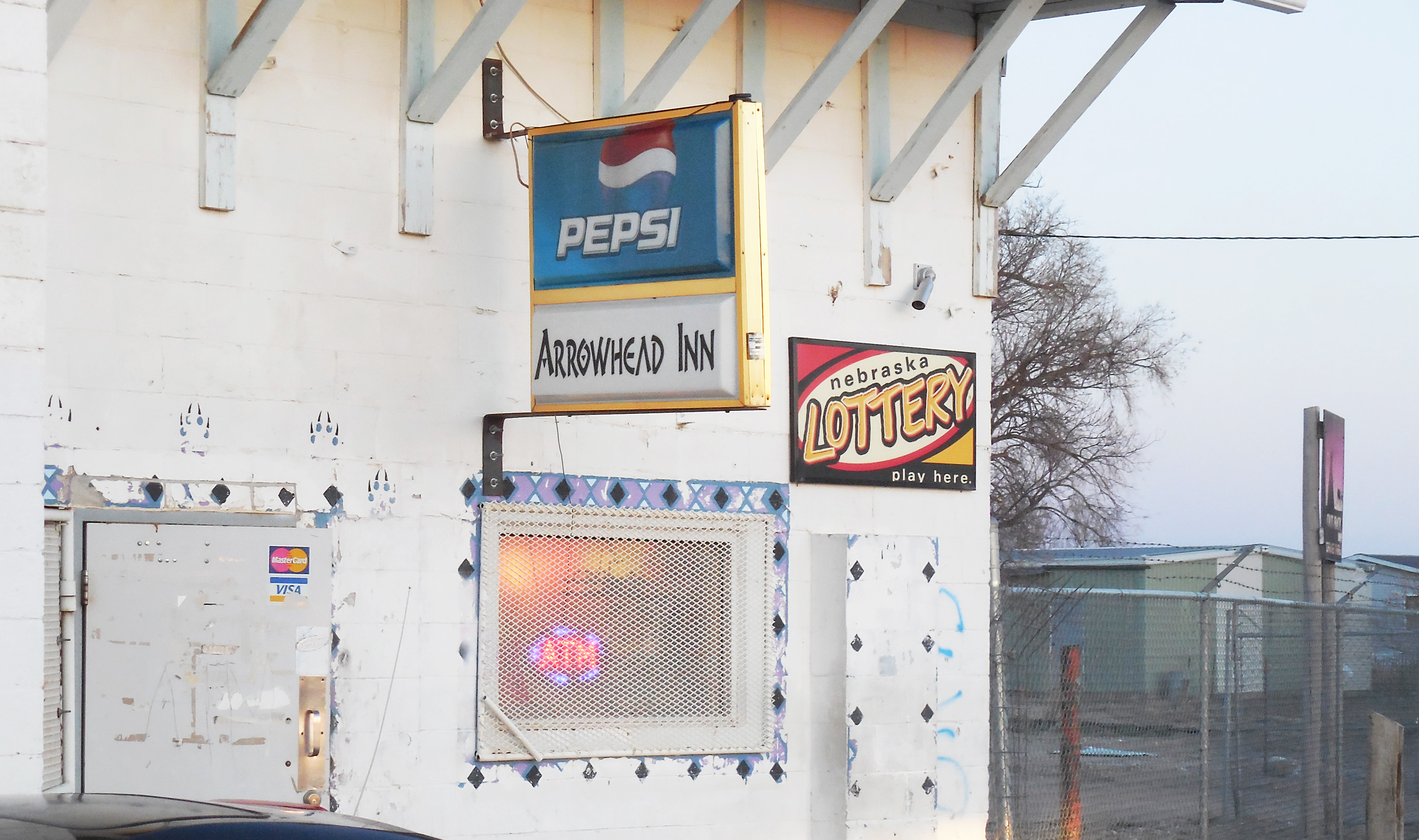 Pastor raises money to buy out liquor stores near reservation