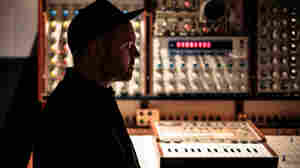 DJ Shadow Debuts New KCRW Show