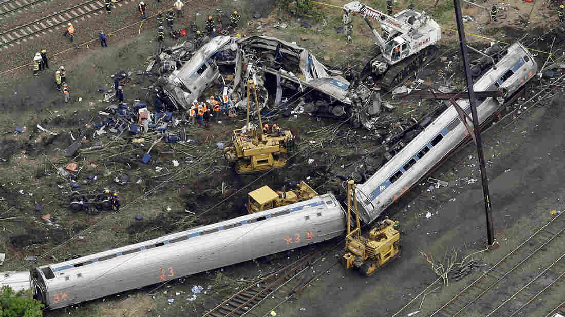 Amtrak engineer won't be charged in deadly crash