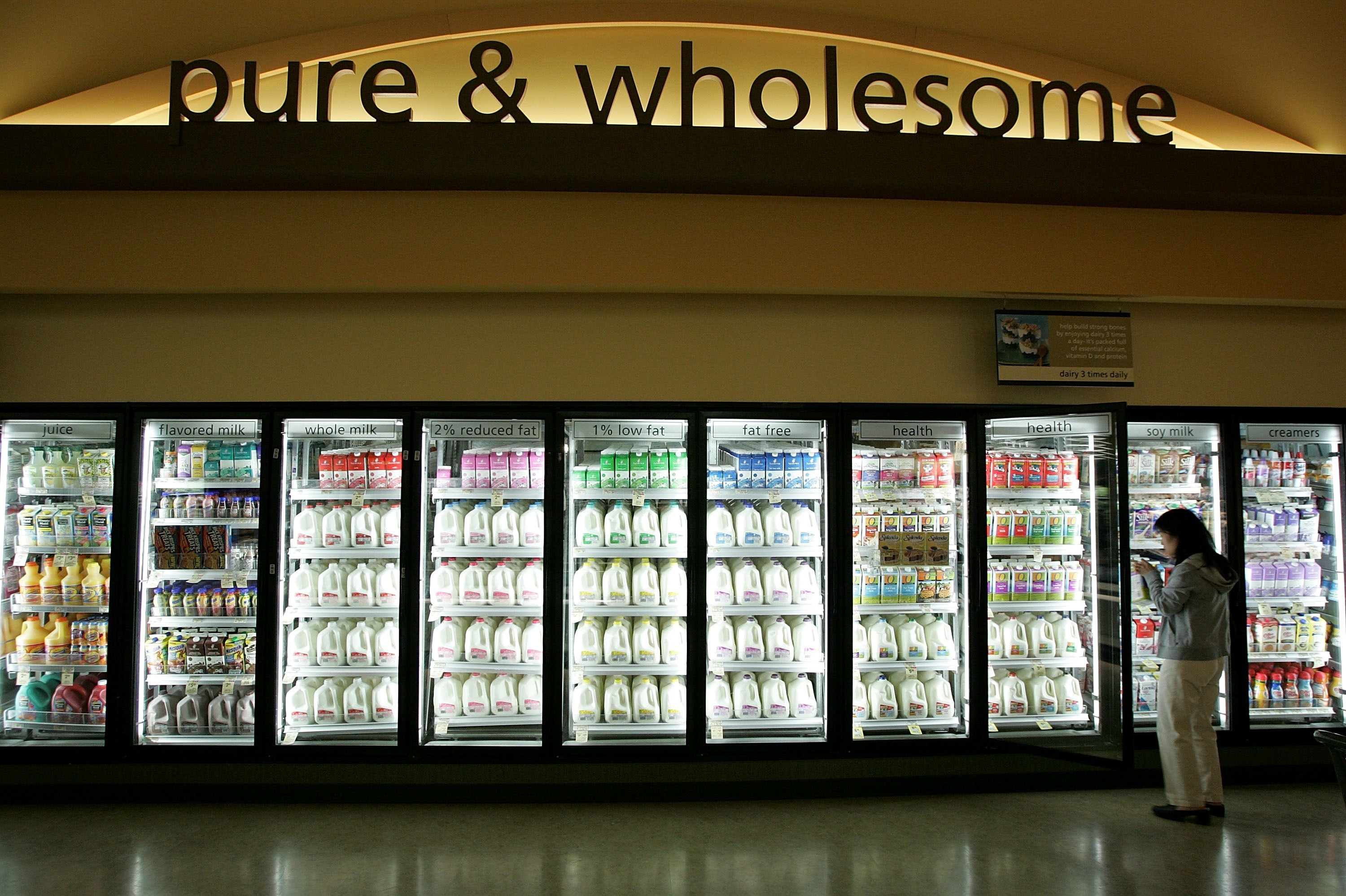 An investigation by <em></em><em>The Washington Post </em>looked at the differences between organic milk that comes from large dairies and the milk that comes from smaller operations. (Getty Images)