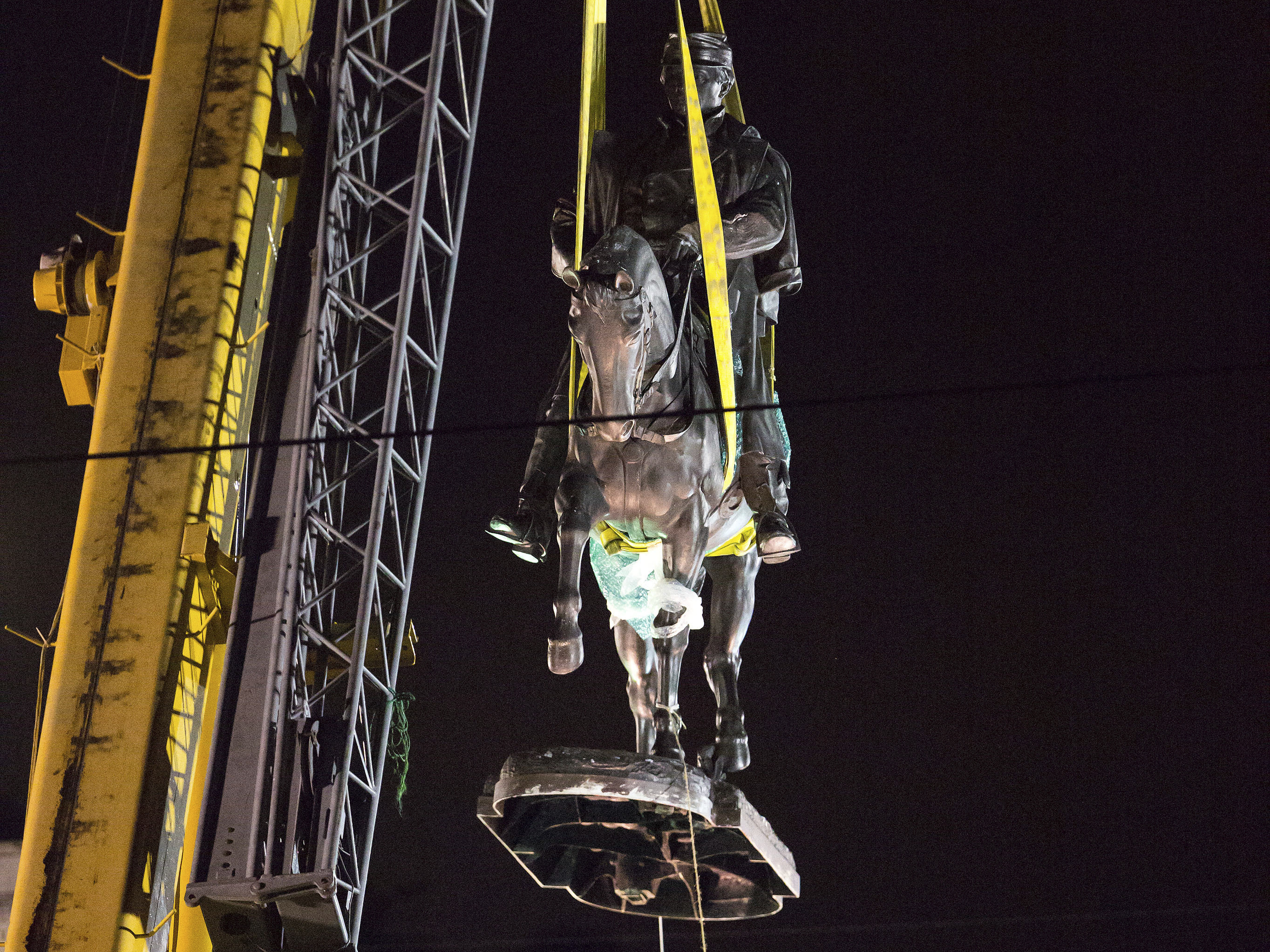 One More To Go New Orleans Takes Down Civil War General's Statue