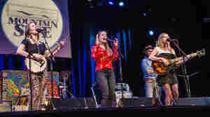 T Sisters On Mountain Stage