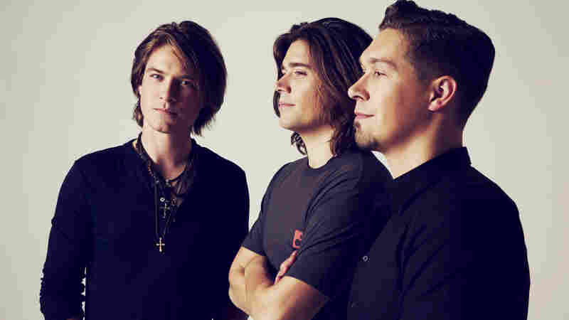 Hanson's Got A New Song, And Guess What? It's Fantastic