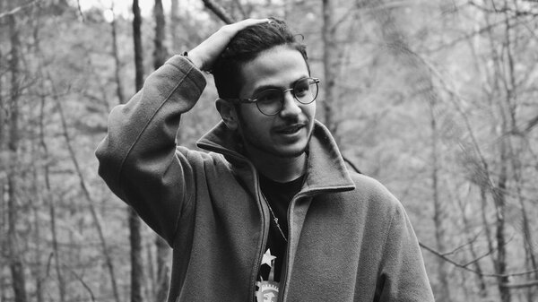 When Ahmed Badr was 8 years old, his family fled Baghdad in the midst of the Iraq War. Writing helped him process his experience, so he started the website Narratio to give other young people the same opportunity.