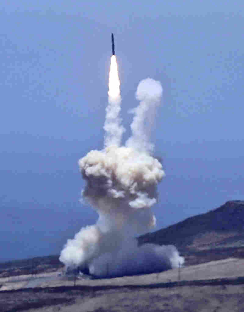 Wary Of North Korea, U.S. Destroys Mock Warhead Over The Pacific 5 ap 17150745544352 custom 2e679ac208c4060209a93ccf62eb687f5d0589b7 s800 c15