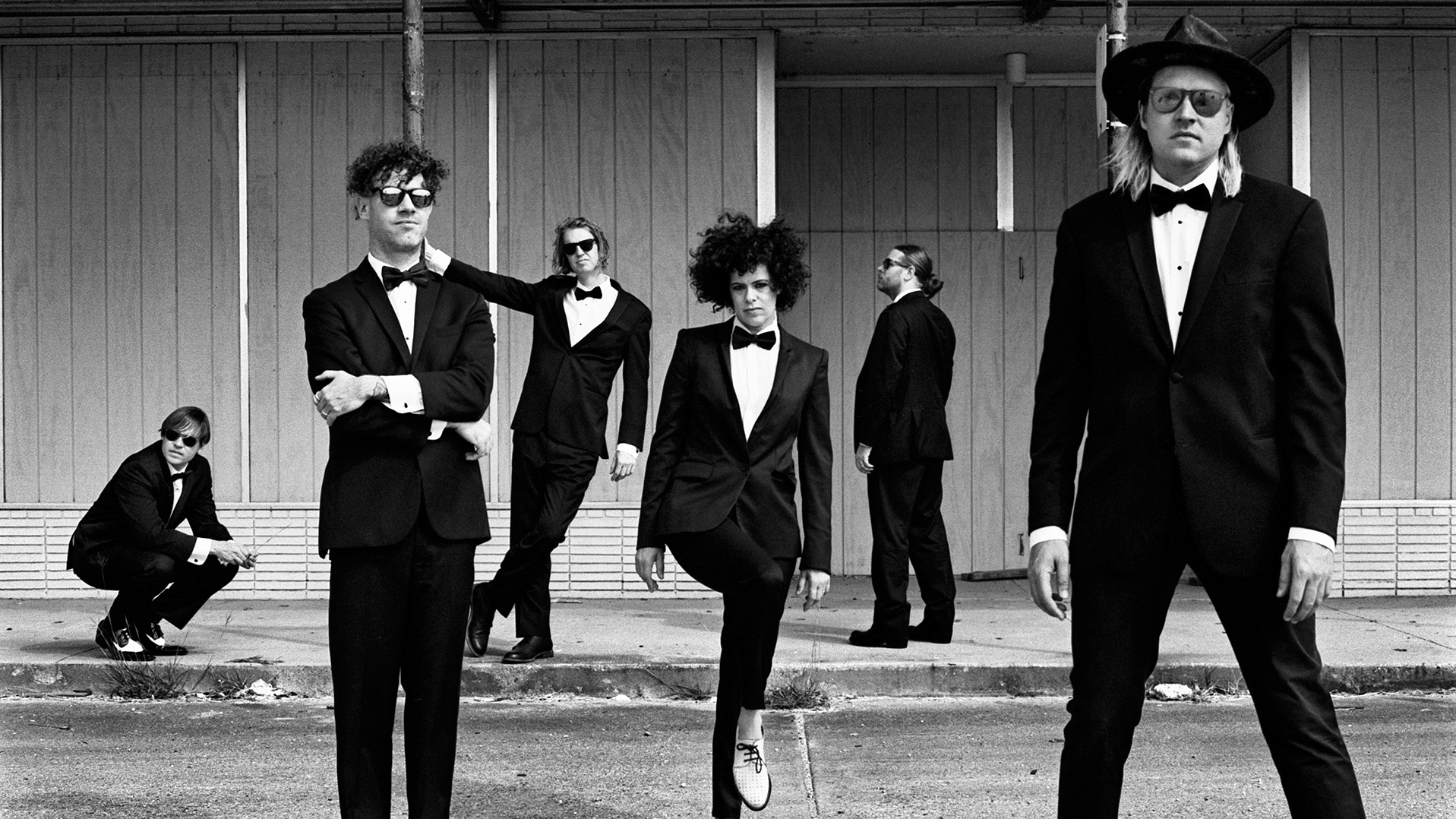 After Days Of Buildup Arcade Fire Shares Everything Now With The World Npr