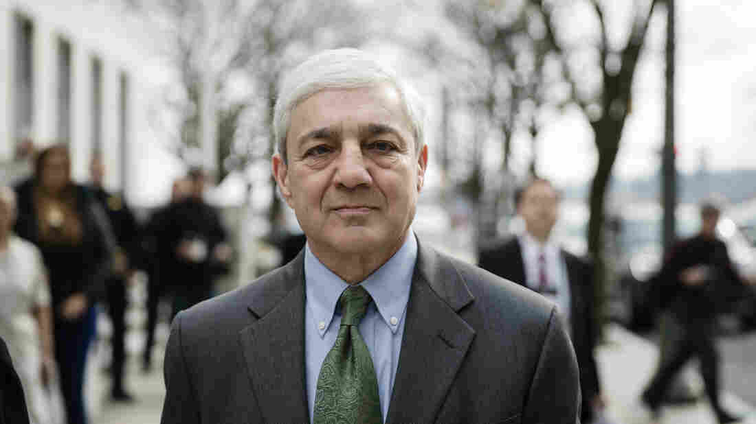Former Penn State President Spanier gets jail time in Sandusky case