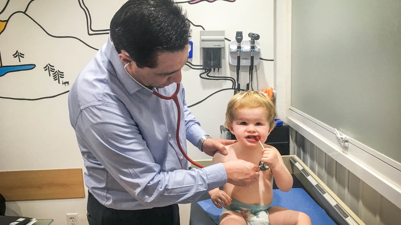 Pediatrician Vaccinate Your Kidsor Get >> A Father Takes His Son To The Doctor And Discovers Fear Shots Pediatrician Vaccinate Your Kidsor Get >> A Father Takes His Son To The Doctor And Discovers Fear Shots