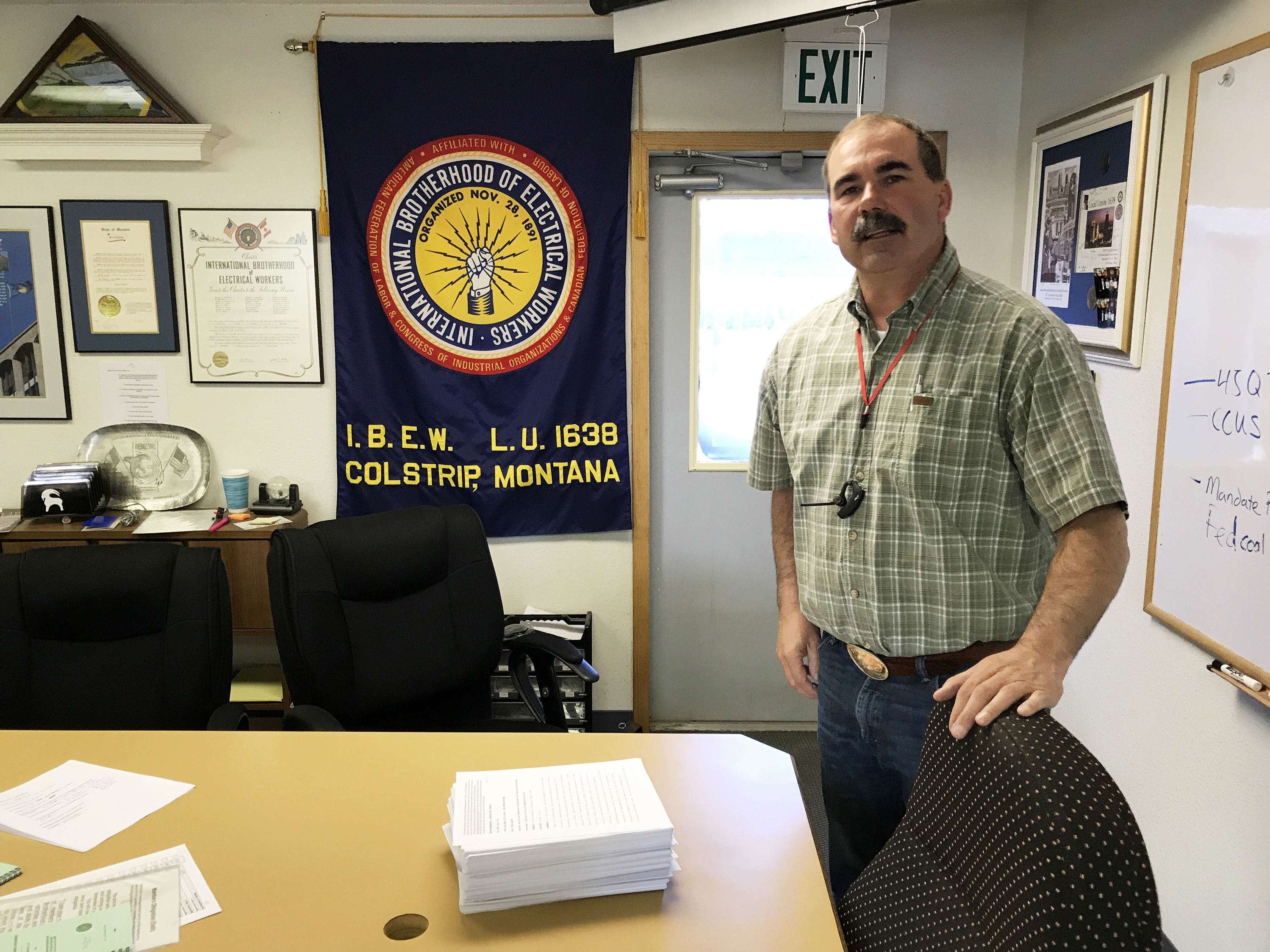 Town That Helped Power Northwest Feels Left Behind In Shift Away From