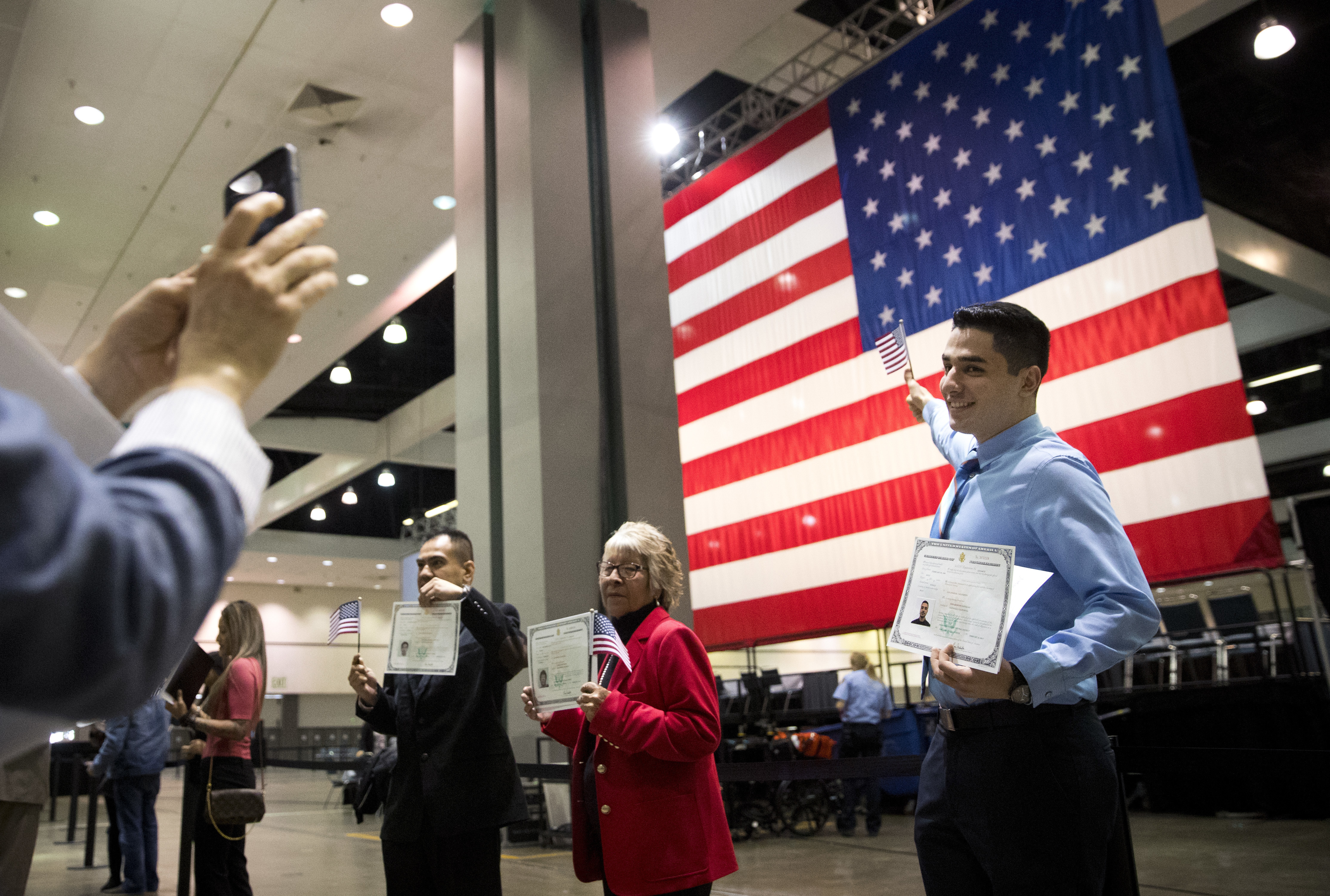 High court strikes down law favoring unwed mothers over unwed fathers