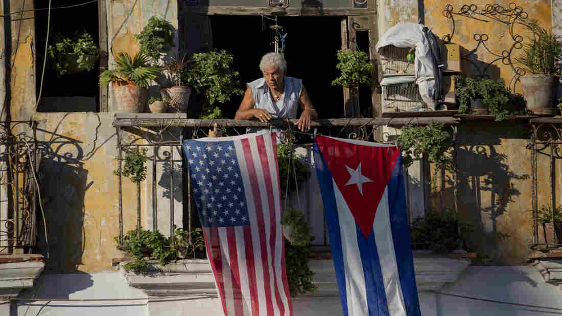 Trump Adopts Harder Line On Cuba 1 ap 17166513495889 wide 4bf799ebf0dfb16e46974f84a833c66fddebb6a4 s1100 c15