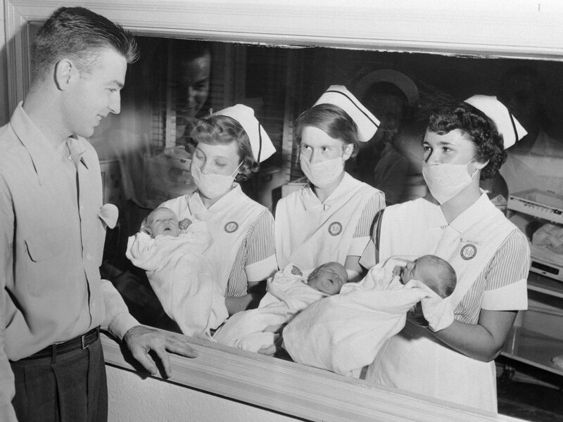 A History Of Dads In Delivery Rooms Shots Health News Npr