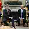 Ukrainian President Petro Poroshenko briefly meets with President Trump