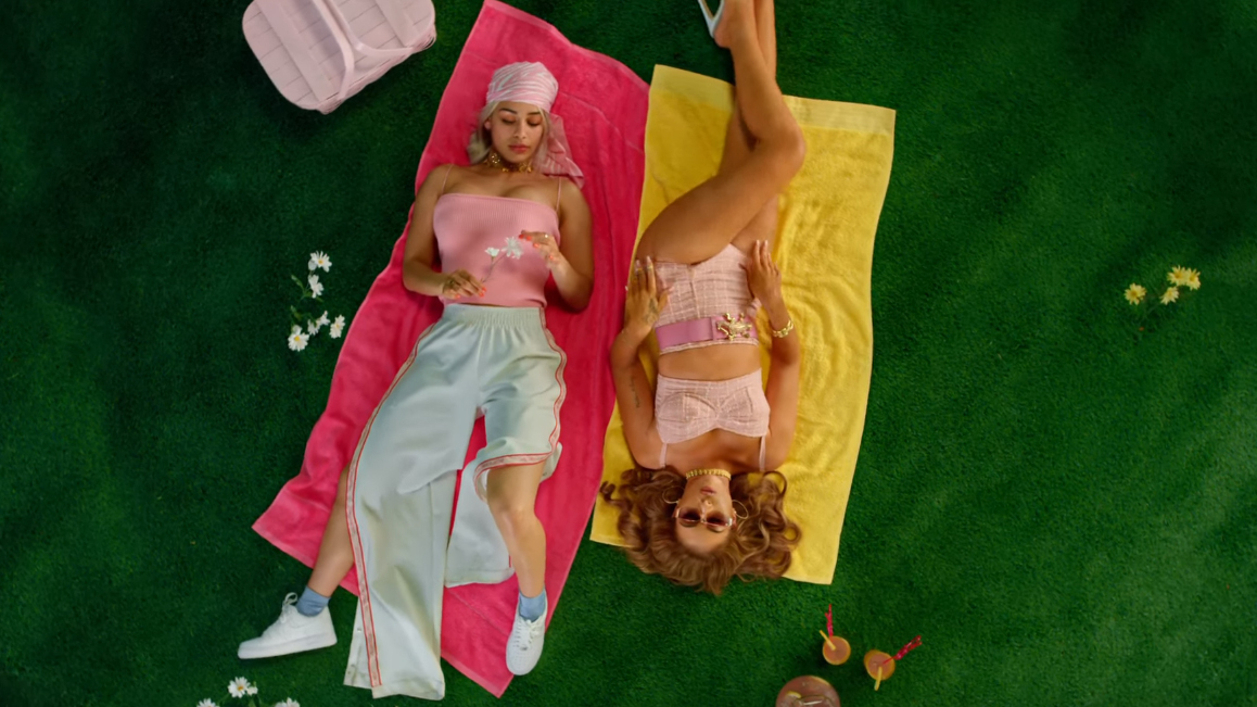 Kali Uchis (right) and Jorja Smith in the luxurious video for &quot;Tyrant.&quot; (YouTube)