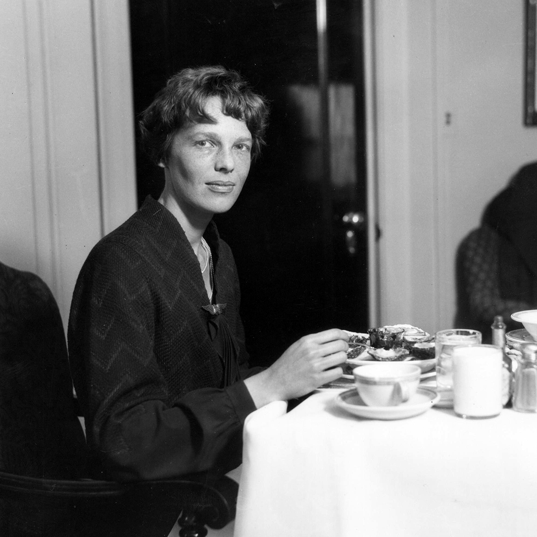 Amelia Earhart's Travel Menu Relied On 3 Rules And People's Generosity