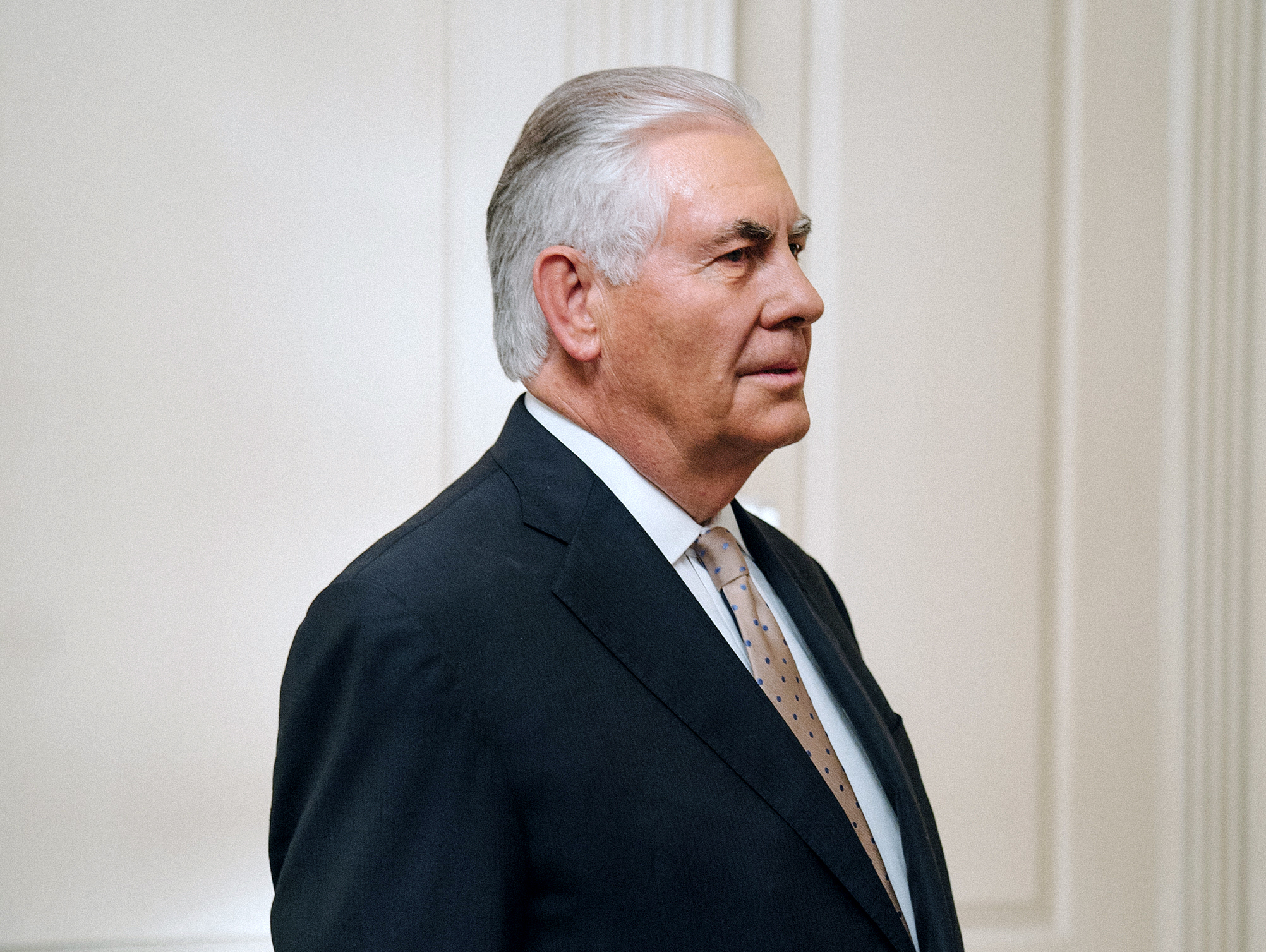 Tillerson Arrives In Kuwait, Opening DaysLong Dialogue On Qatar