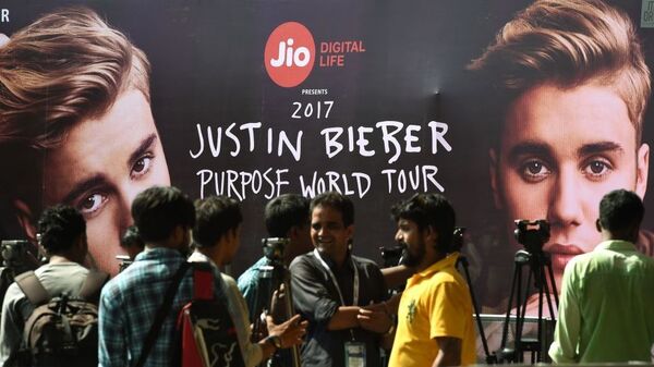 Global Bieber fever: a shot of Indian media gathered before the pop megastar concert in Mumbai, India this May.