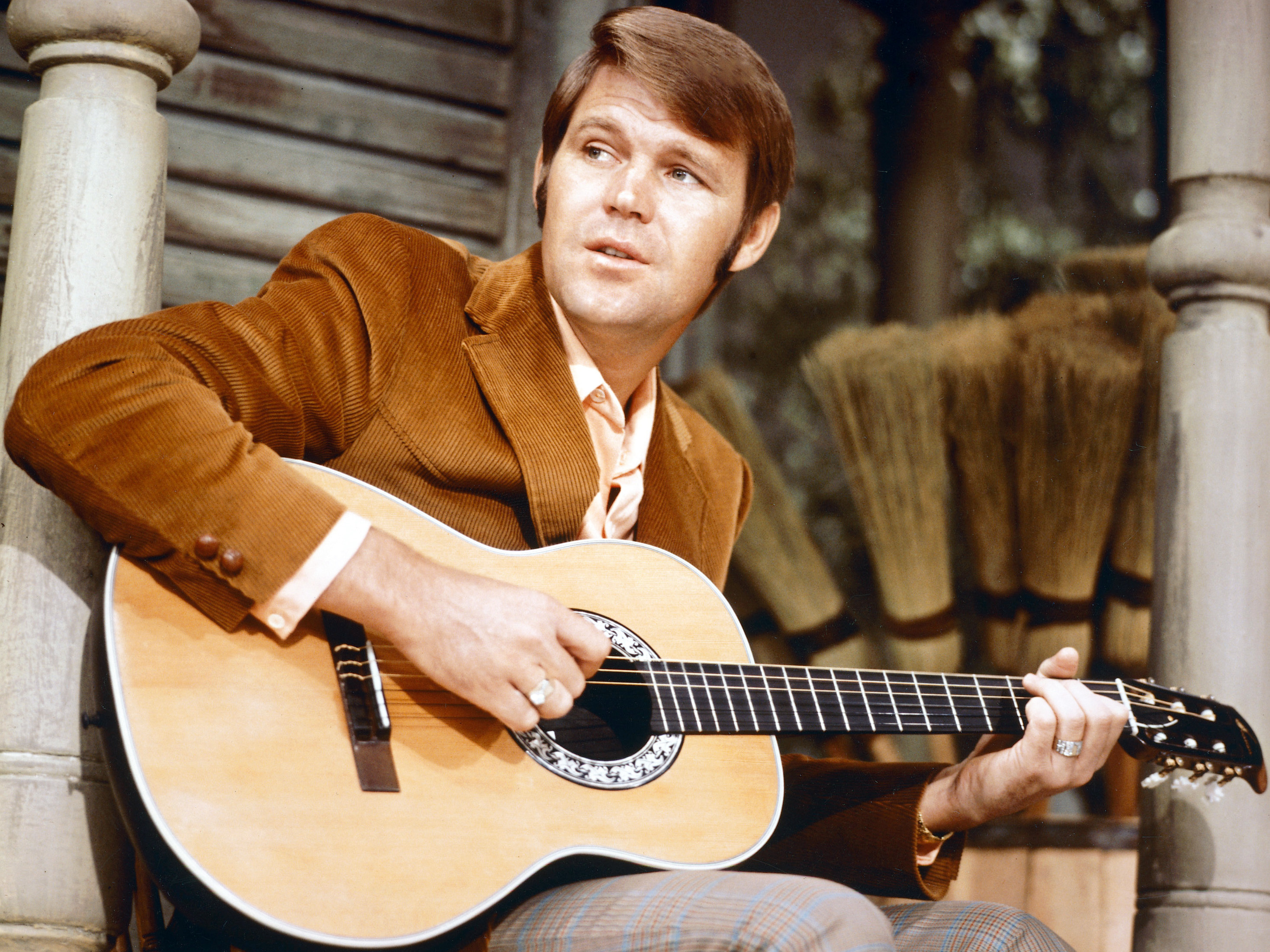 American country & western singer Glen Campbell, who passed away Aug. 8, 2017, pictured in 1967. (Getty Images)
