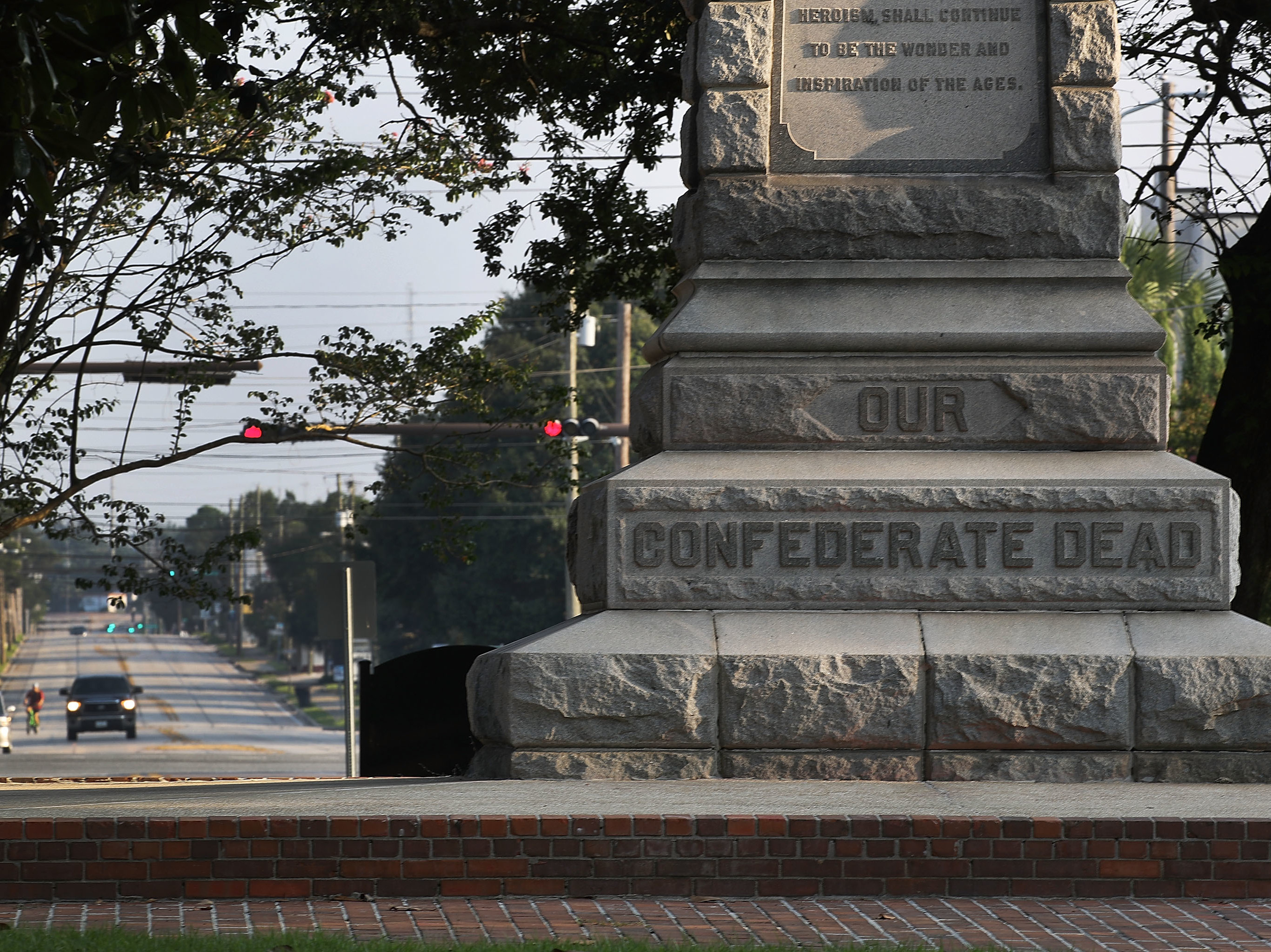 The past few weeks have revitalized debates across the country about what role Confederate monuments play in commemorating U.S. history. (Getty Images)