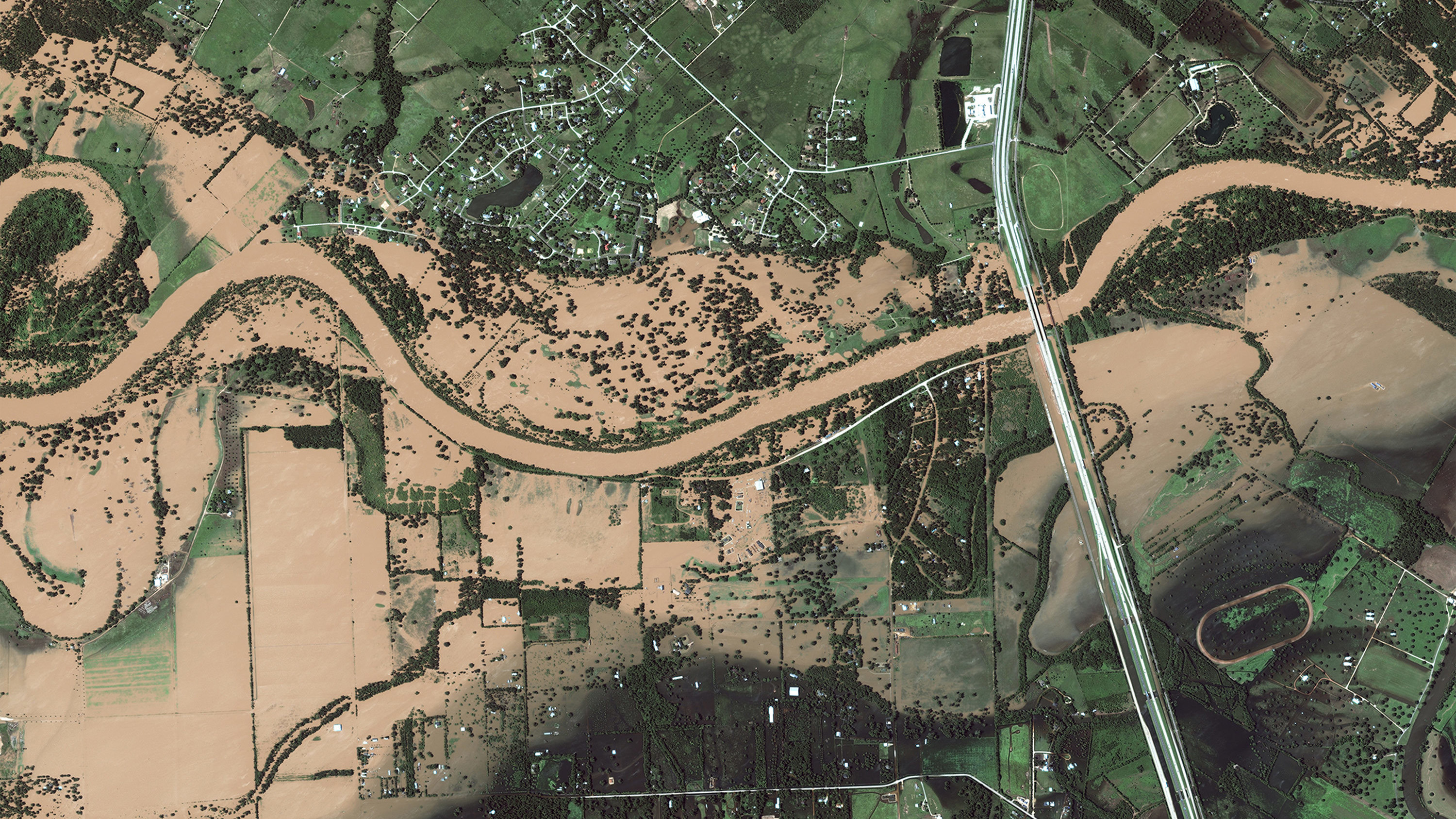  (DigitalGlobe)