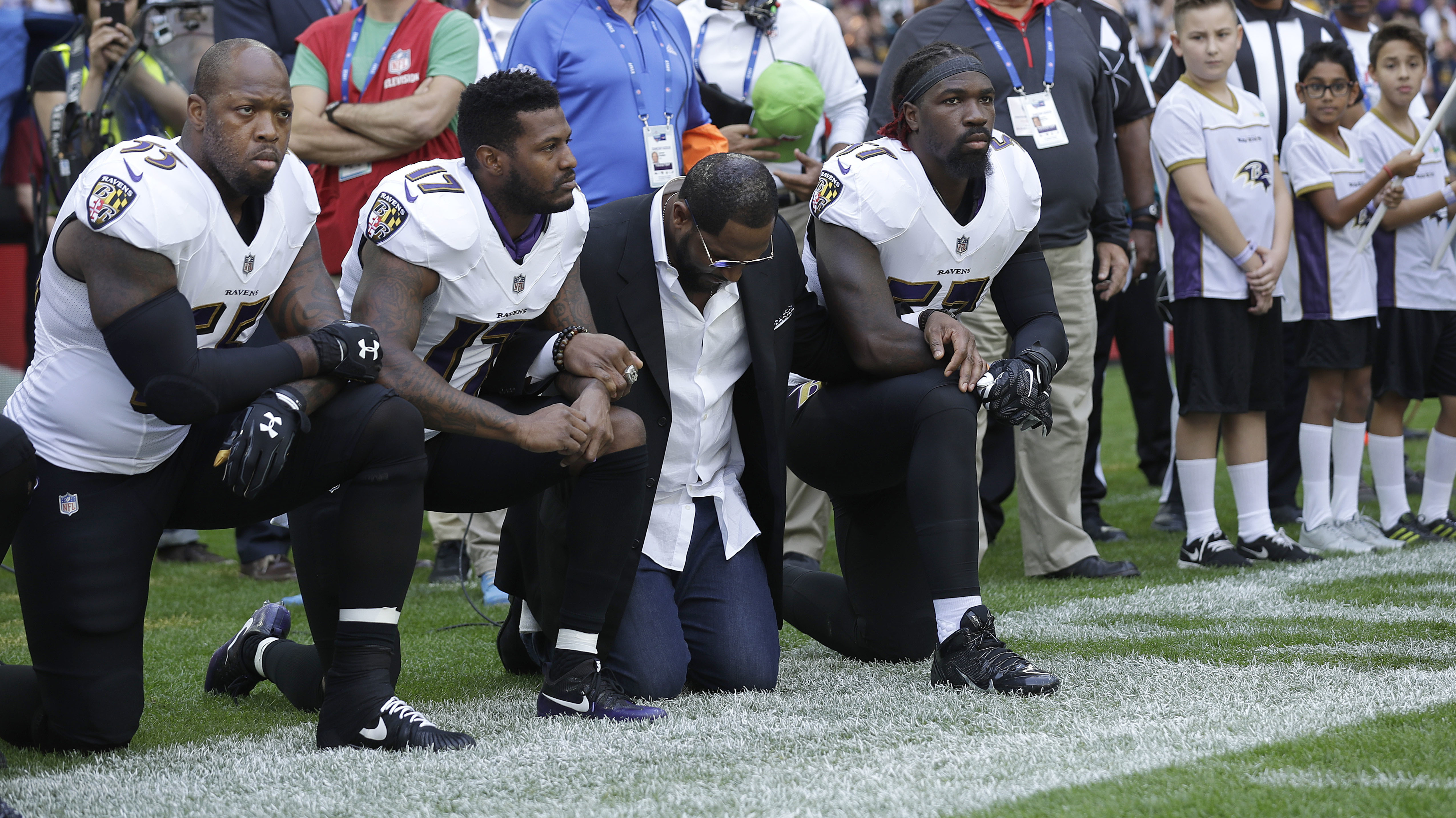 Ravens national anthem singer resigns, citing 'country's cultural crisis'