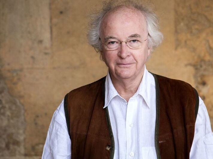 Philip Pullman's new The Book of Dust returns to the world of his Dark Materials trilogy.