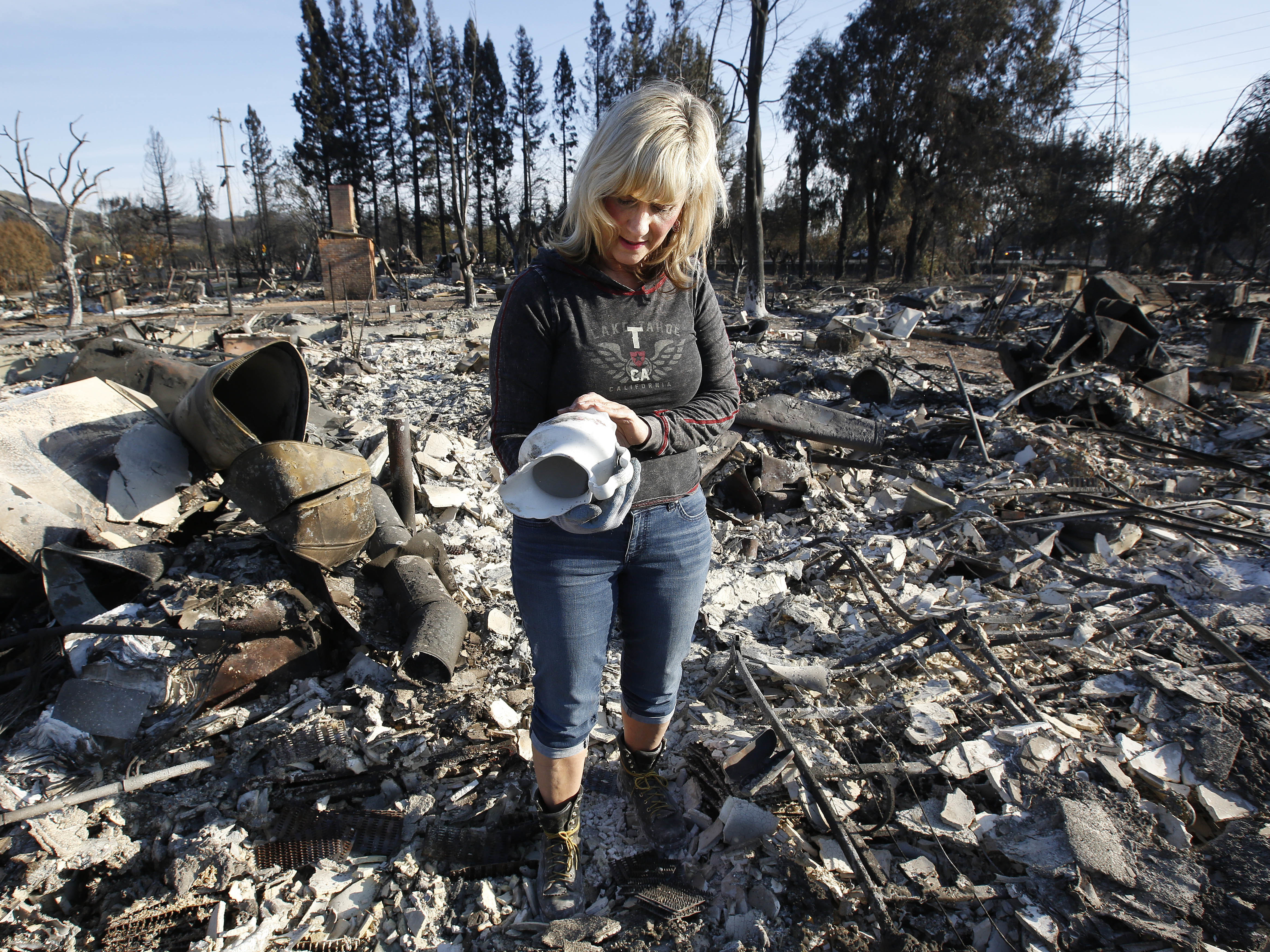 A third of California's fire evacuees still waiting to go home