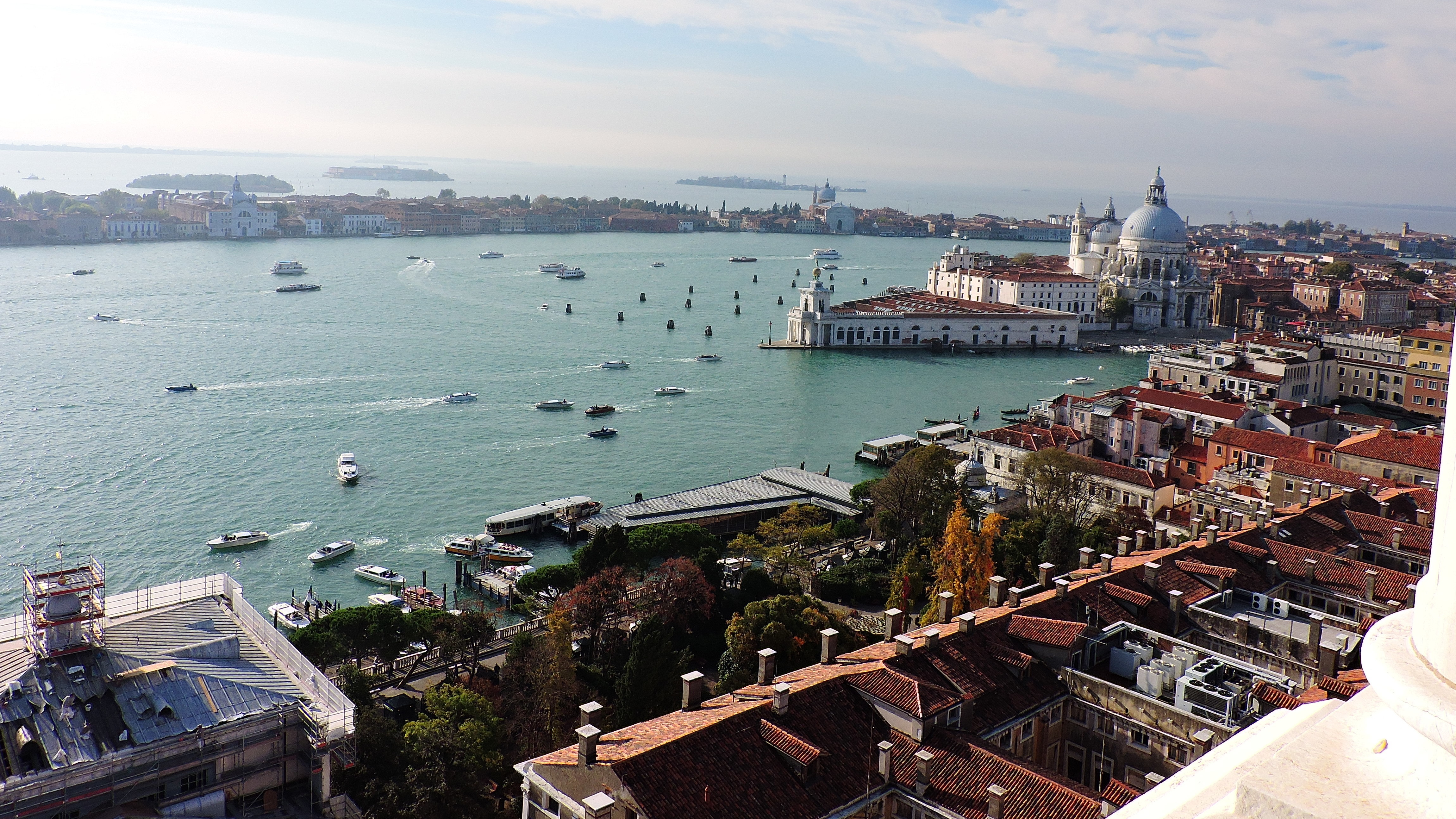 Venice! Not pictured: the apparent skein of streets that led the guiding motorcycle astray in the city's marathon Sunday. (Flickr)