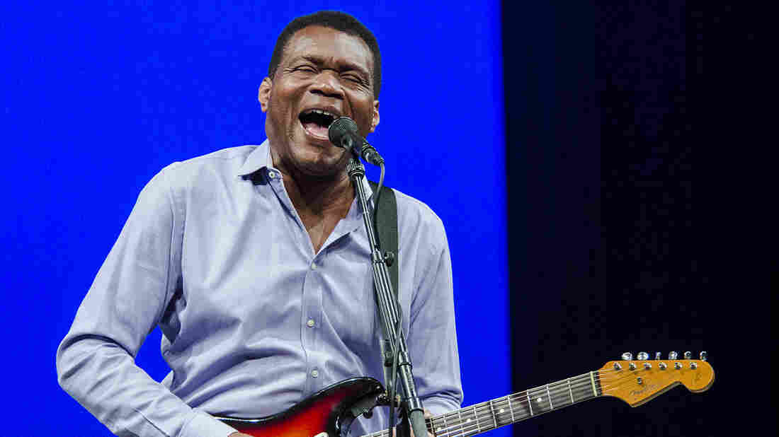 Robert Cray Band On Mountain Stage