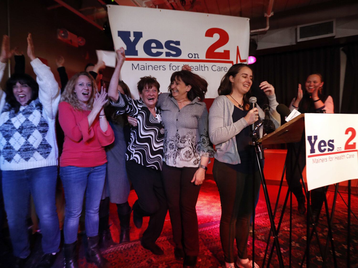 Maine Voters Approve Expanding Medicaid Under Obamacare (politico.com)