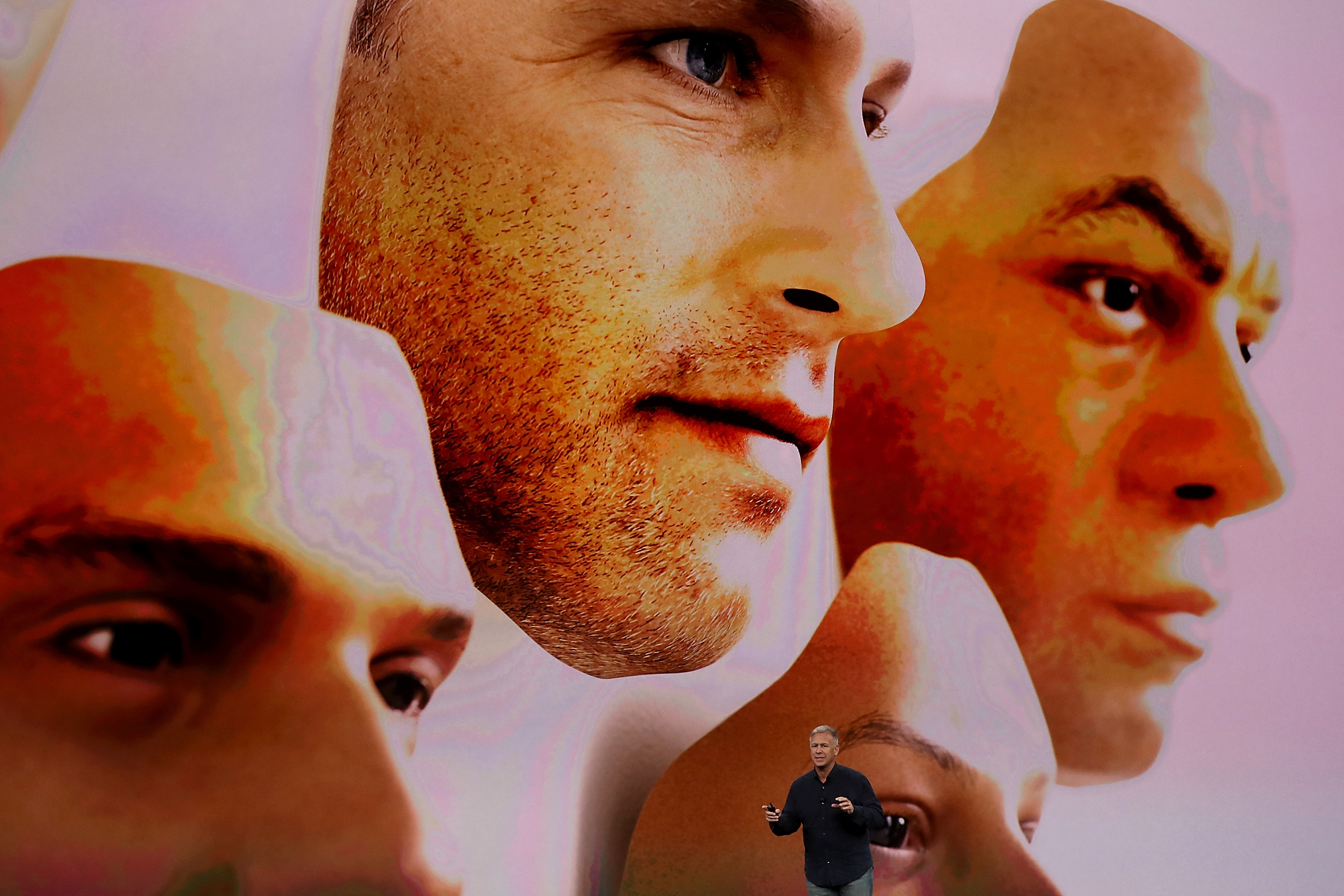 Security firm says extremely creepy mask cracks iPhone X's face ID