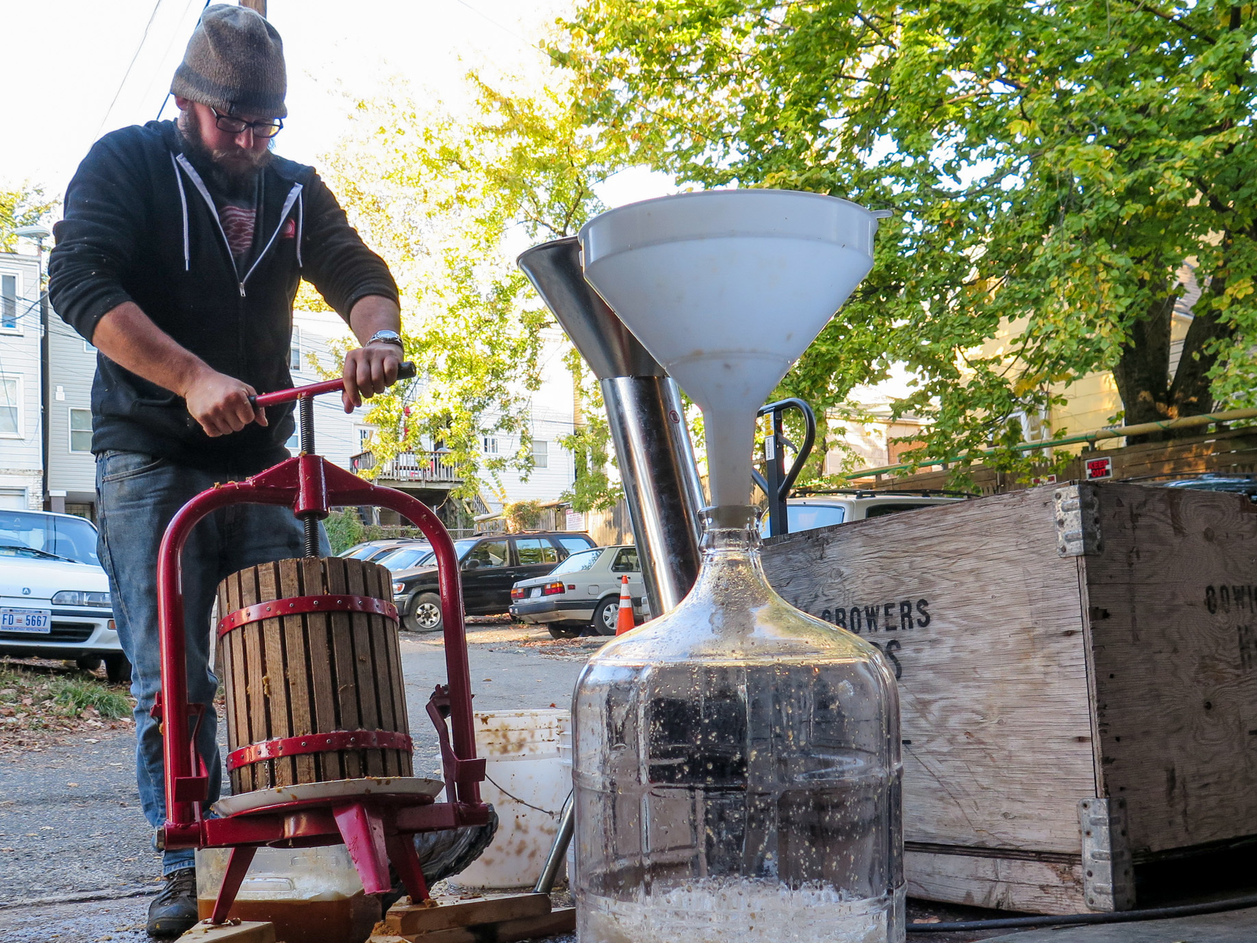 Craft Hard Cider Is On A Roll. How Ya Like Them Apples?