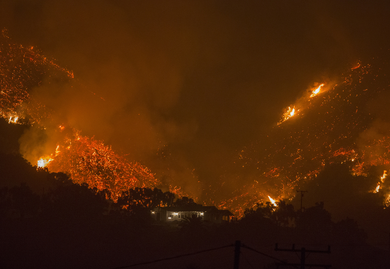 Thomas Fire, 5th-Largest In Modern California History, Shows Few Signs ...