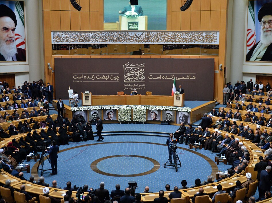 Iranian Vice President Ishak Cihangiri delivers a speech during the commemoration ceremony of former Iranian President Ayatollah Hashemi Rafsanjani in Tehran on Jan. 8. (Anadolu Agency/Getty Images)