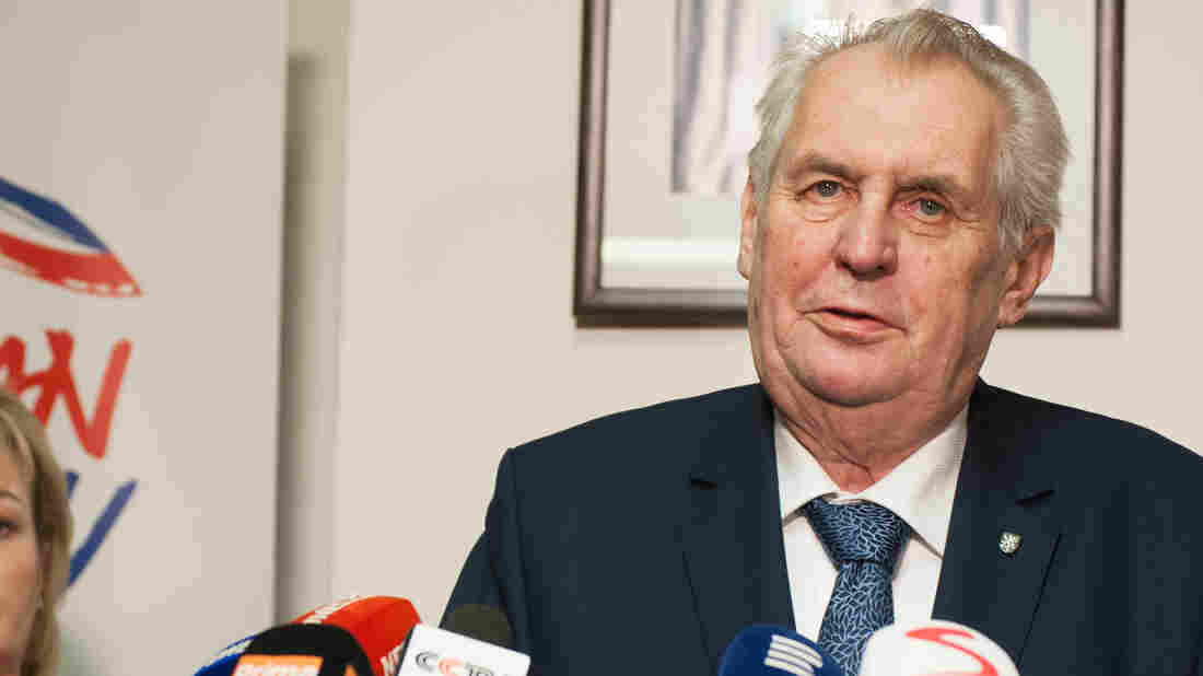 Czechs set for presidential run-off with focus on Russian Federation and EU