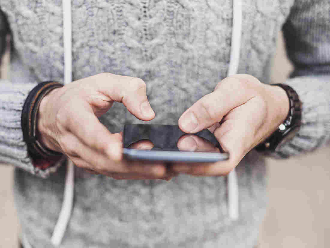 Smartphones, and their apps, have become an extension of us, says commentator Marcelo Gleiser.