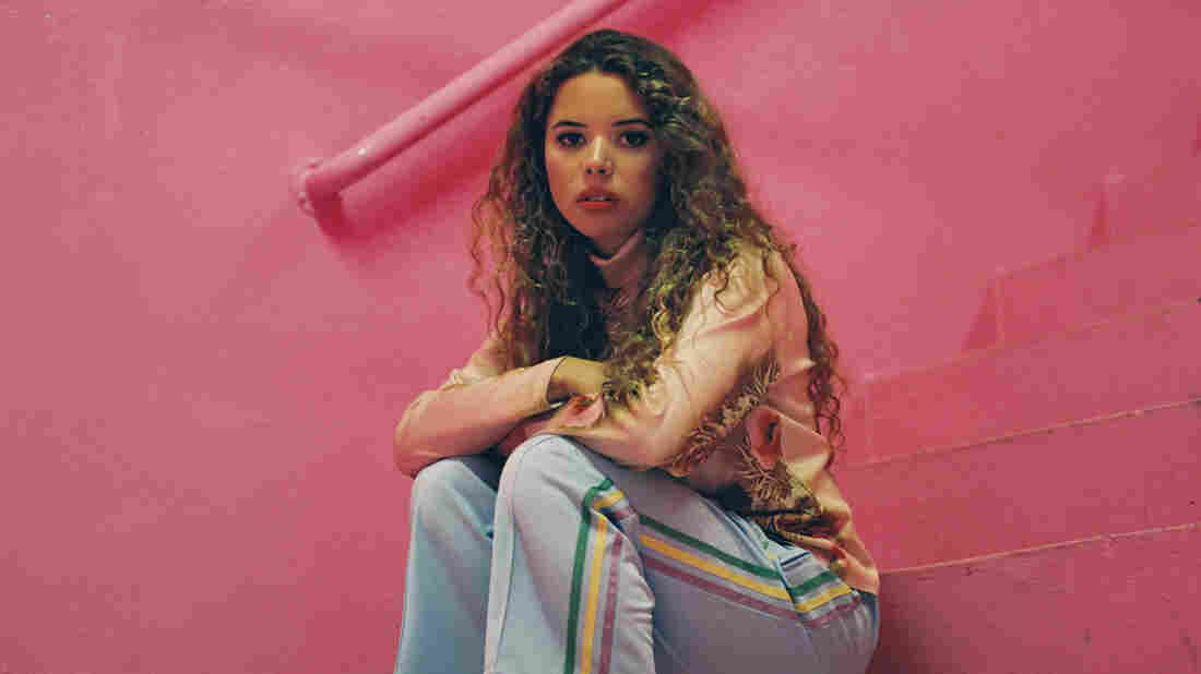 Slingshot artist Nilufer Yanya