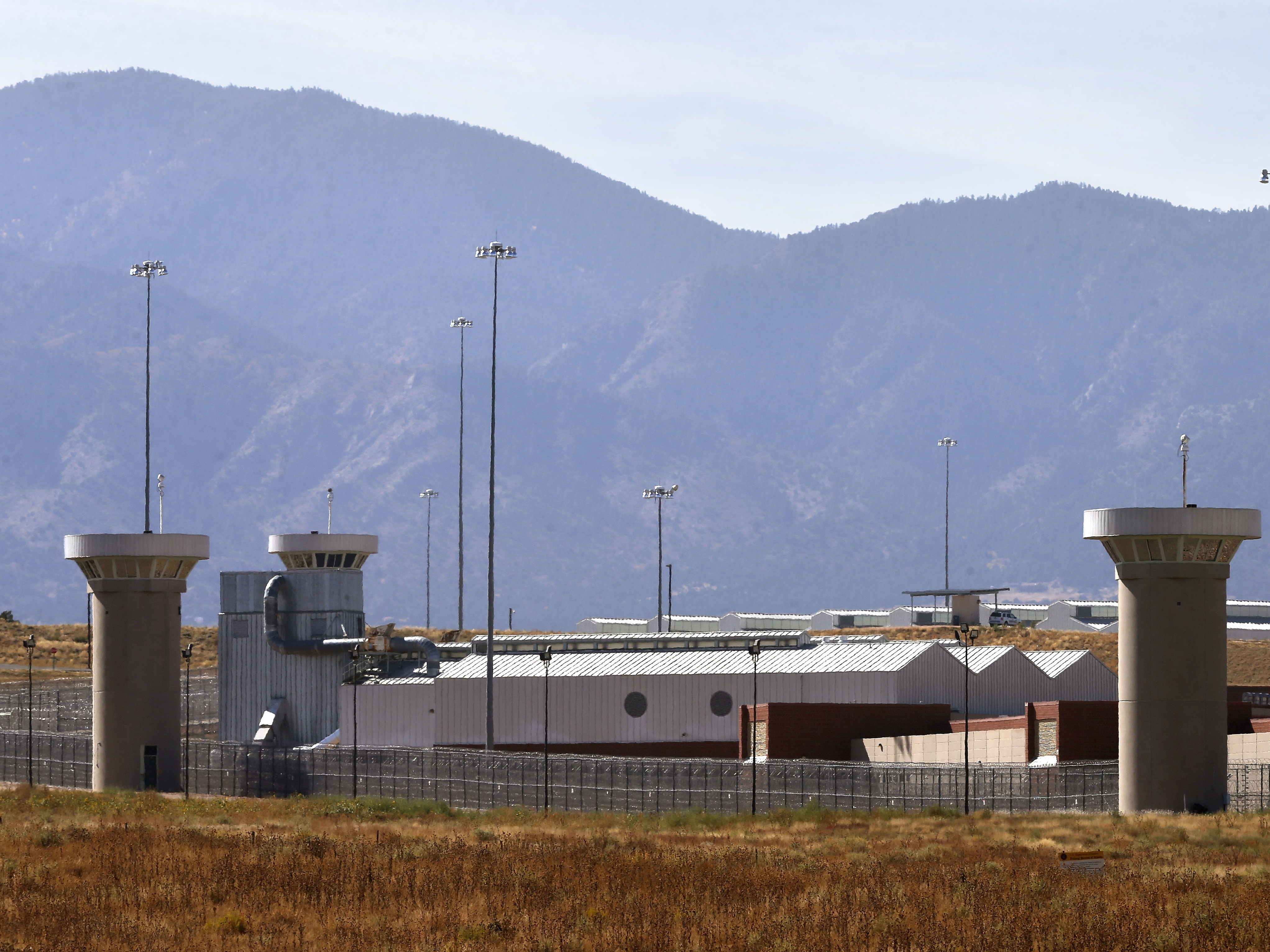 ●LOCK DOWN INMATES KY's Only Maximum Security Prison Remains On Lockdown: 8