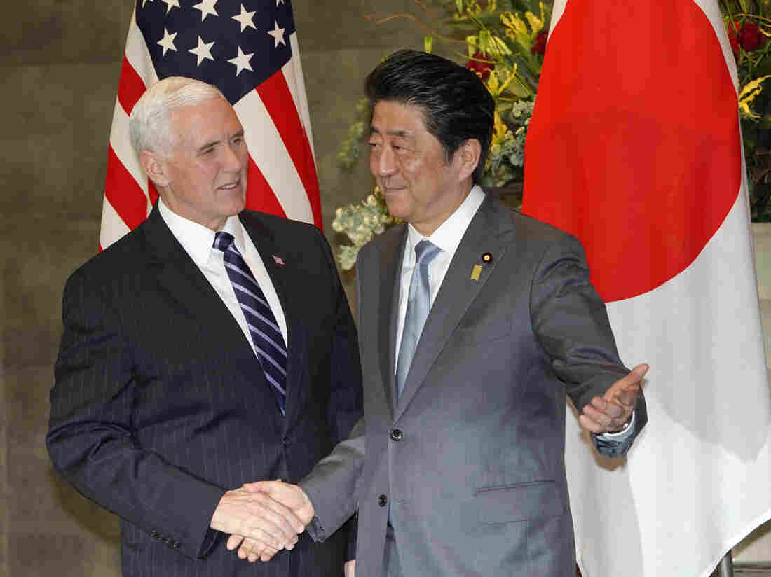 Meeting ends between SKorean leader, N. Koreans Meeting ends between SKorean leader, N. Koreans