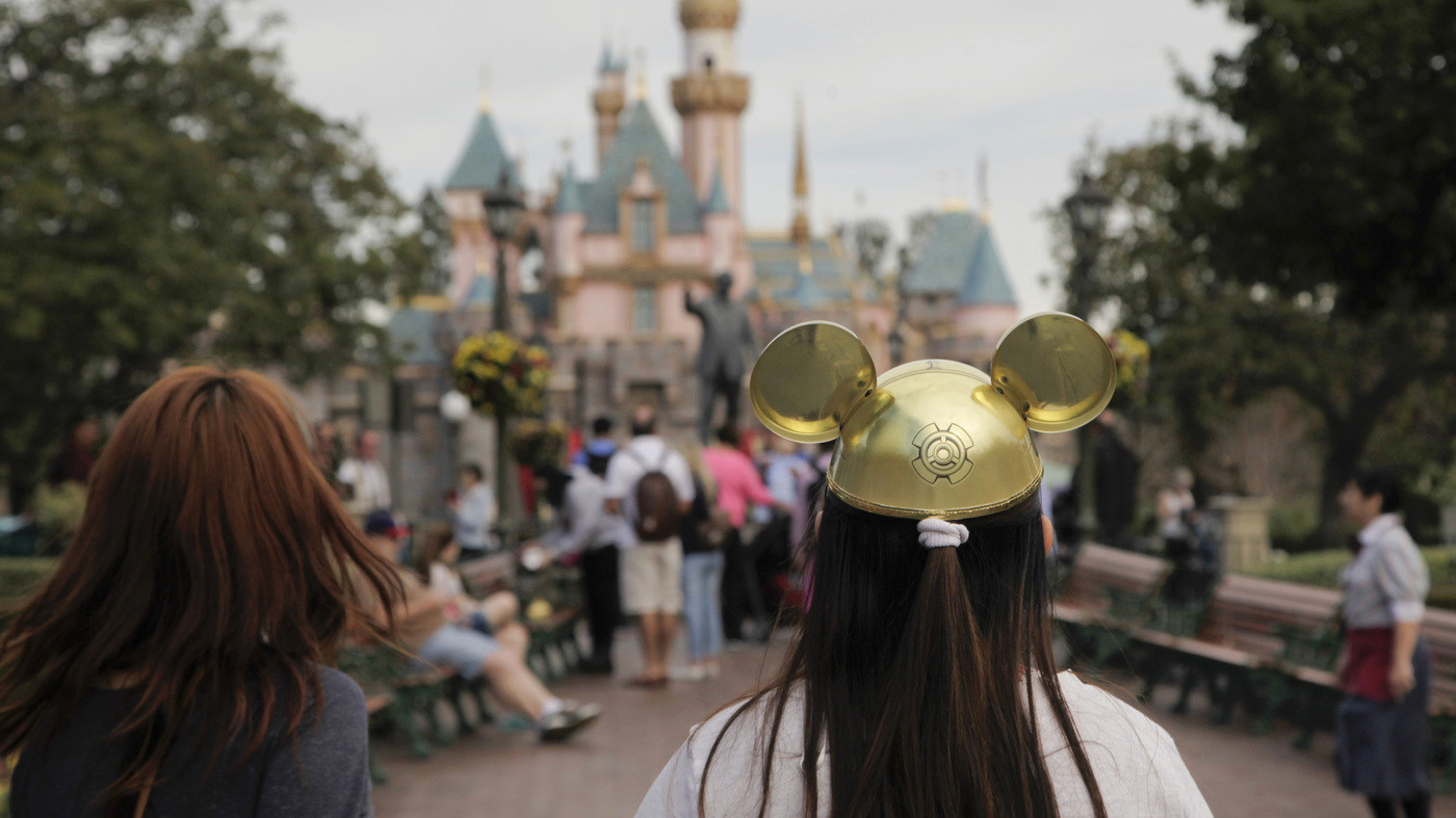 Lawsuit Alleges Mafia-Like Tactics Aimed At A Disneyland Social Club