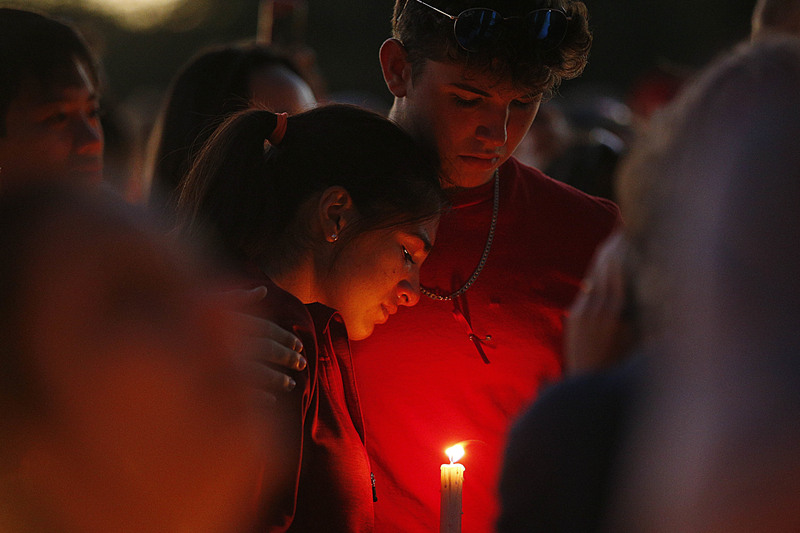 Community Mourns At Candlelight Vigil After Deadly School Shooting ...