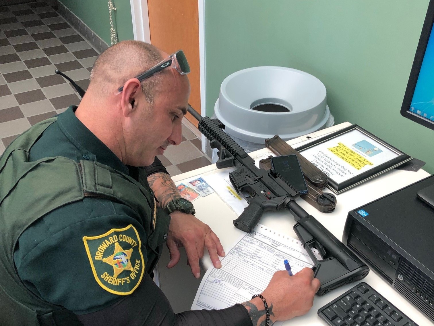 After Parkland Shooting A Florida Gun Owner Gives Up His Ar 57 Npr