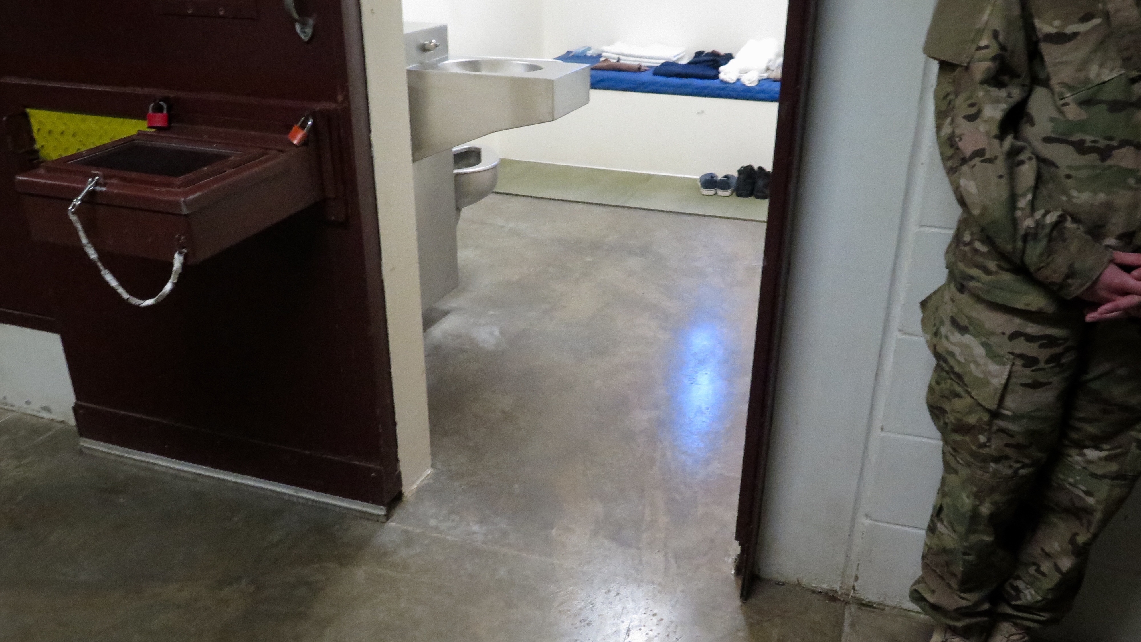 On A Tense Press Tour Of Guantnamos Prison Complex Signs Of