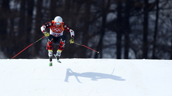 Dave Duncan of Canada competes in the freestyle skiing men