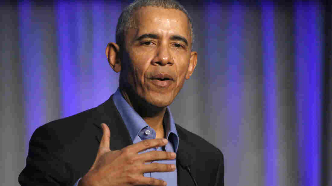 Former President Barack Obama addresses participants at a summit on climate change involving mayors from around the globe on Dec. 5 in Chicago.