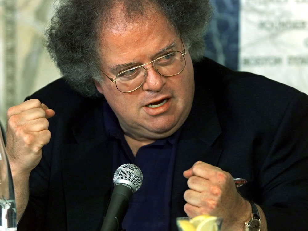 James Levine, at a press conference in Boston, in 2001. (Reuters)