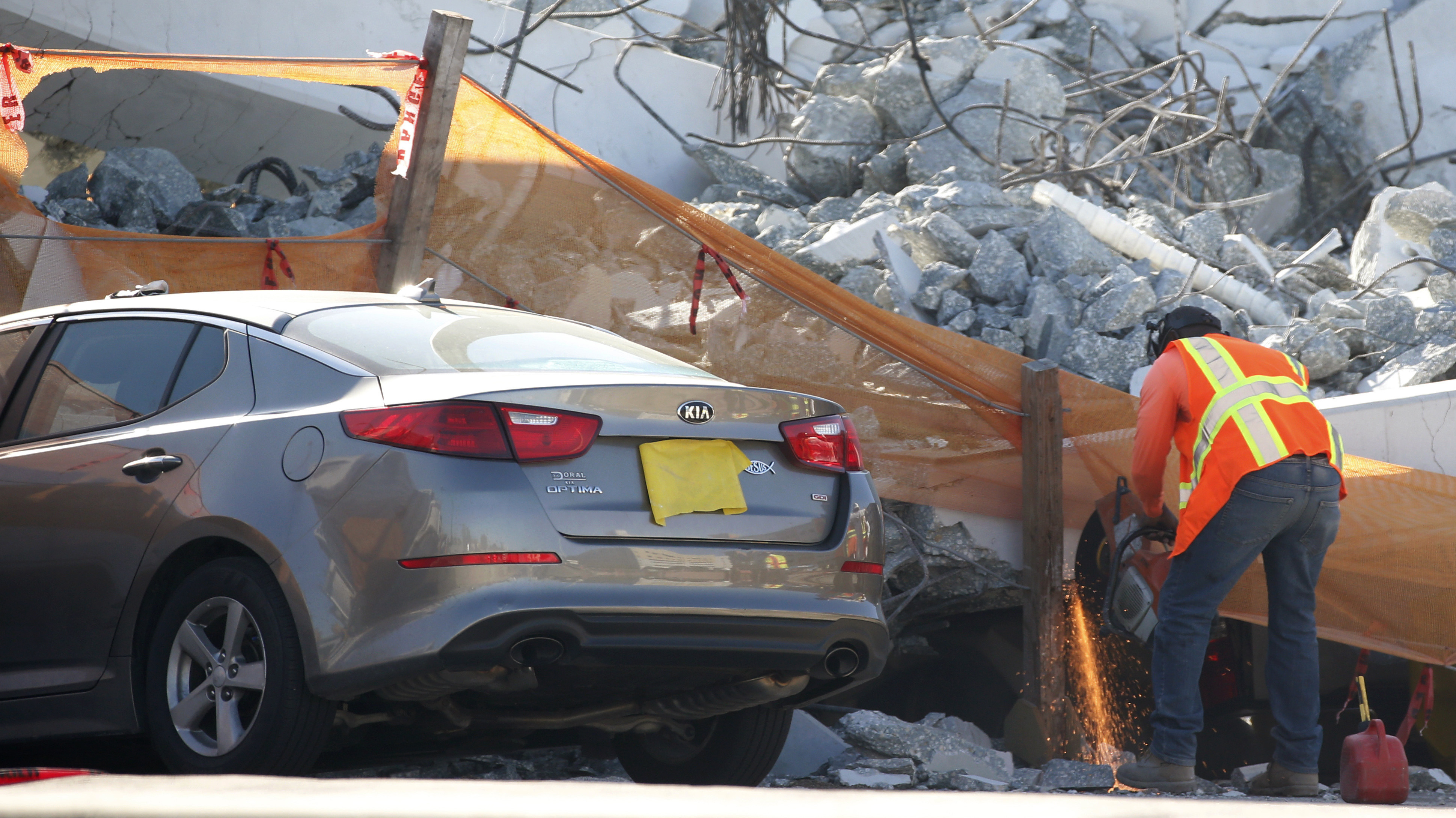 State Officials Say They Received A Warning About Cracks Before Bridge Collapse The Two Way NPR